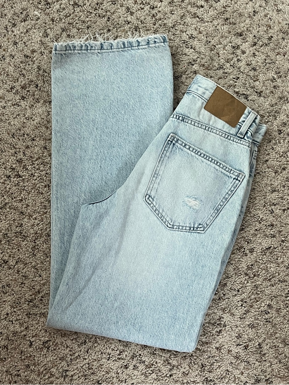 Cotton On Women’s Light Wash Loose Straight Jeans Size 2 Like New - Picture 11 of 11